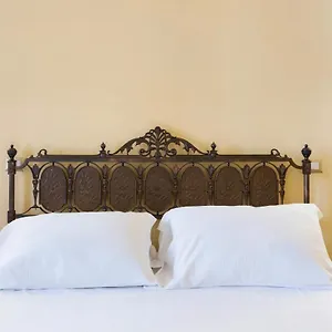 https://lets-bb.taorminaitalyhotels.com