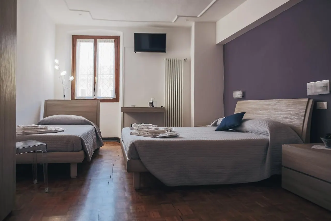 Residenza Al Castello Hotel Verona Guest house